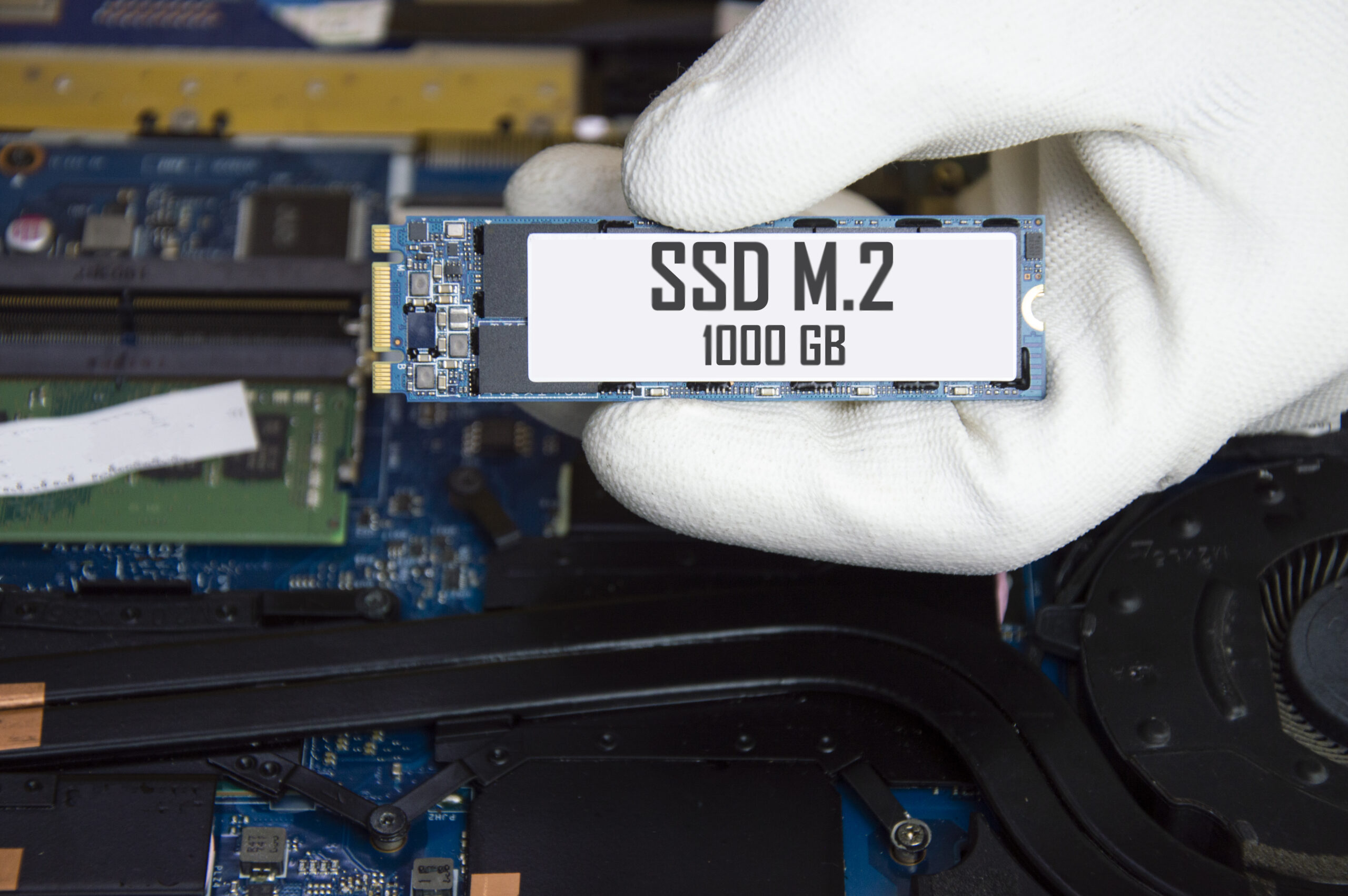 Discos SSD NVMe vs SATA - ¿Cuál es la diferencia? 8 SSD VS SATA